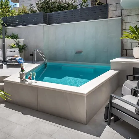 شقة One B With Heated Private Pool دوبروفينك