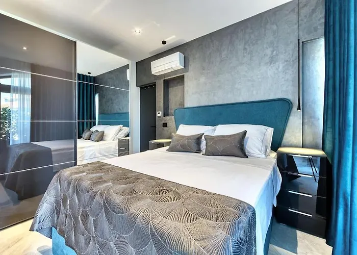 One B With Heated Private Pool Appartamento