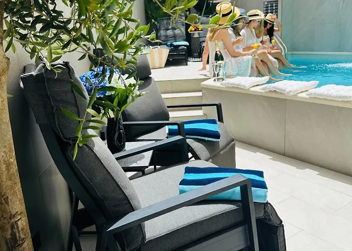 One B With Heated Private Pool Appartamento Ragusa