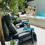 One B With Heated Private Pool 아파트 두브로브니크