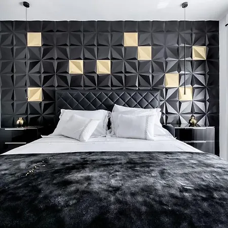 One B With Heated Private Pool *