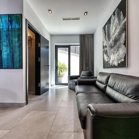 One B With Heated Private Pool