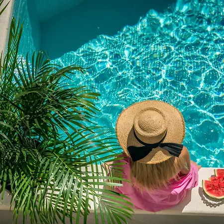 Apartment One B With Heated Private Pool
