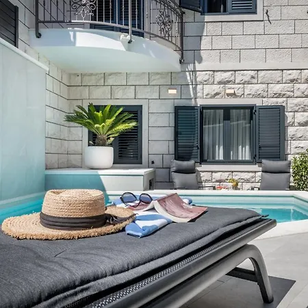 One B With Heated Private Pool *