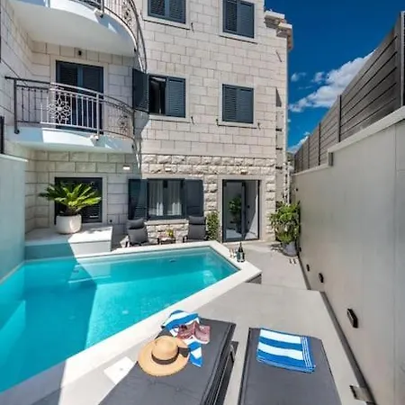 Apartamento One B With Heated Private Pool Dubrovnik