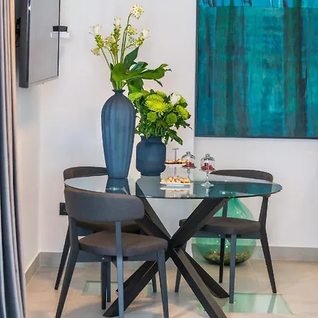 One B With Heated Private Pool Apartamento *