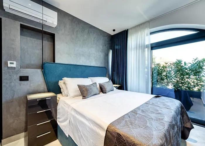 One B With Heated Private Pool