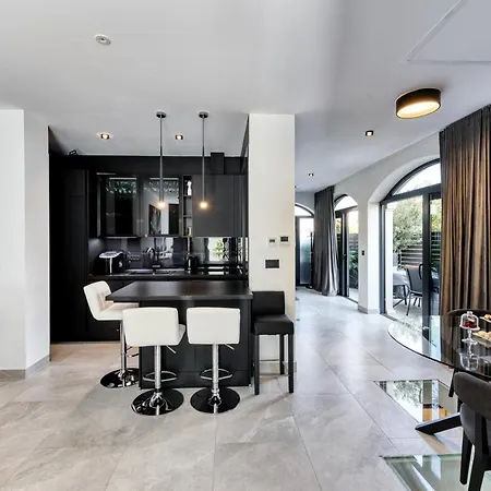 One B With Heated Private Pool Dubrovnik