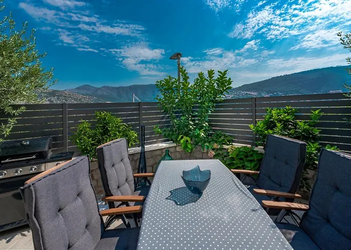 One B With Heated Private Pool Apartment *