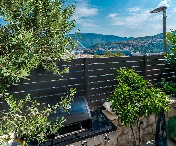 One B With Heated Private Pool Apartment