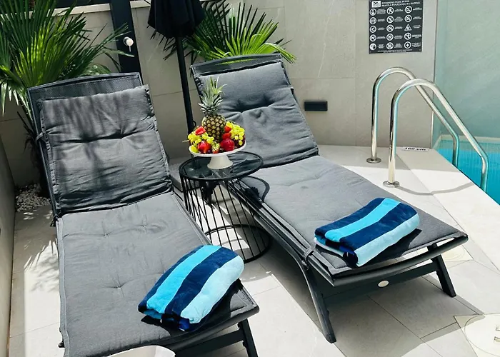 Apartment One B With Heated Private Pool *